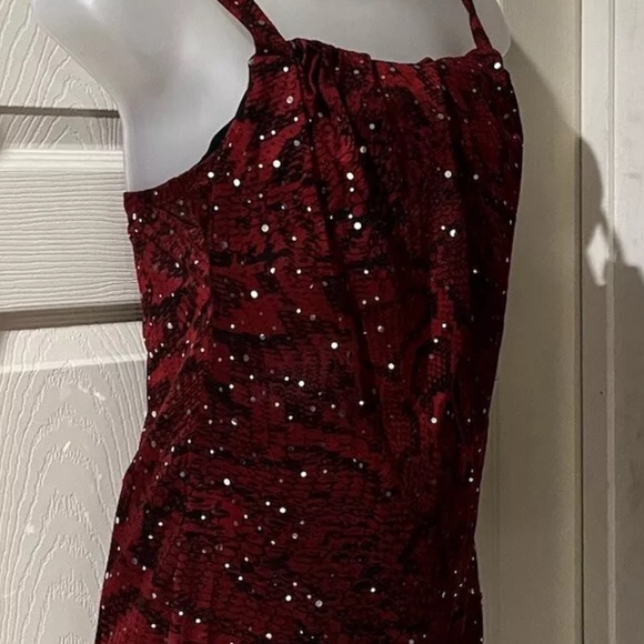 GLO JEANS Silver Sequin Red Black Snake Animal Print Sleeveless Cowl Top Medium - Picture 3 of 4